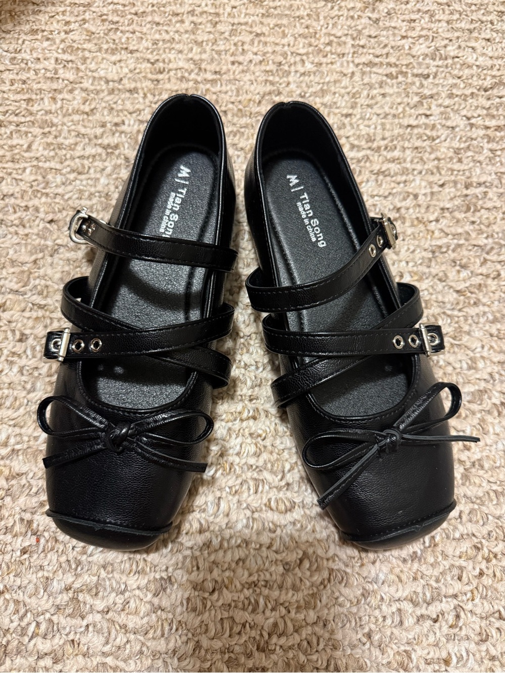 Black Strappy Ballet Flats (brand new)